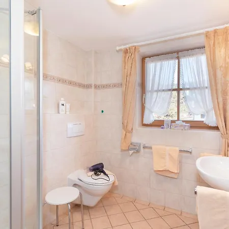 Andrea *